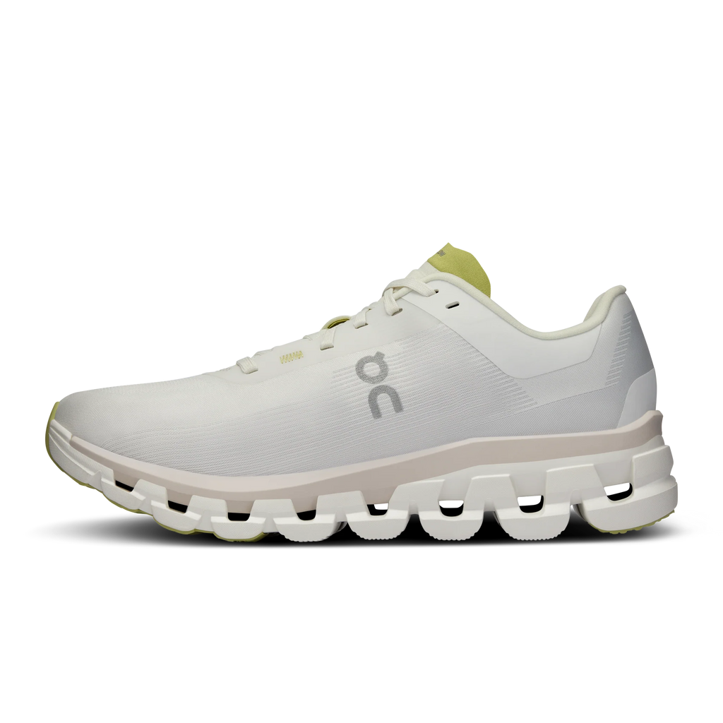 Cloudflow 4 Women's Shoes - White / Sand